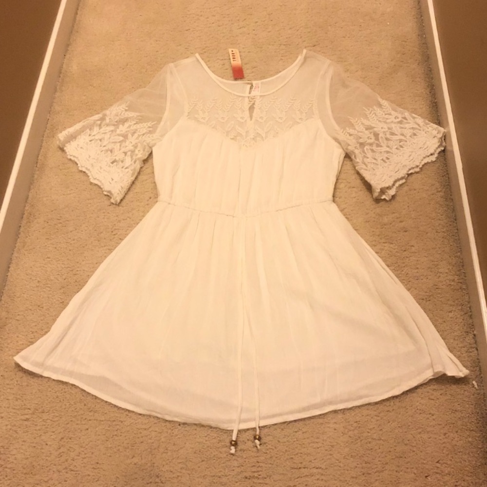 Beautiful ivory dress size:XL😍❤️